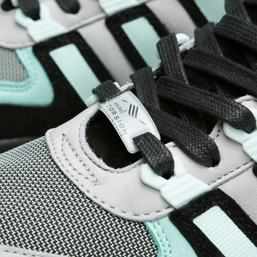 Adidas Consortium x Sneaker Freaker Torsion Integral SBlack & White Vapour