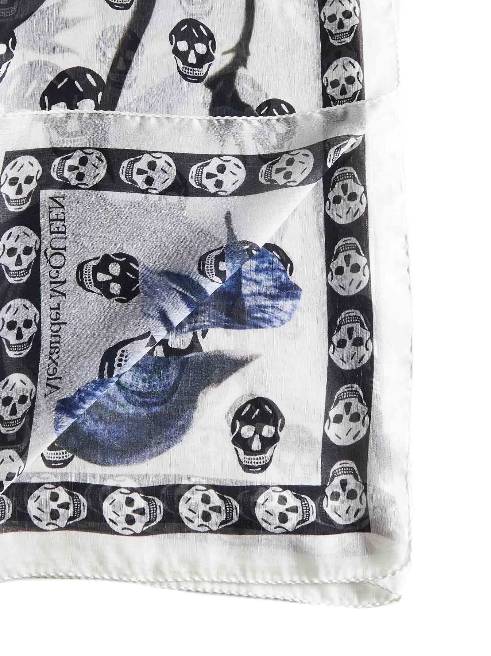 Alexander Mcqueen Graphic Printed Scarf