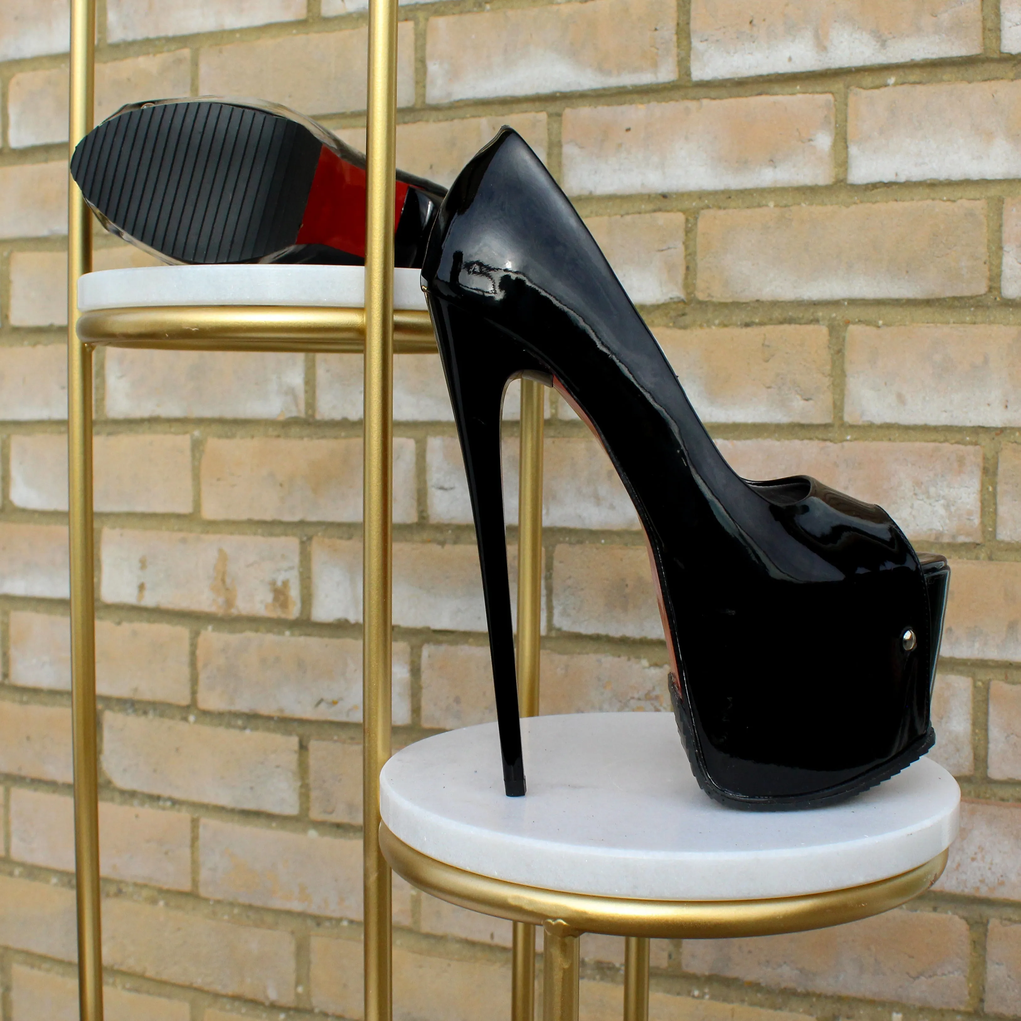 Black Gloss Half Serrated Sole High Heels