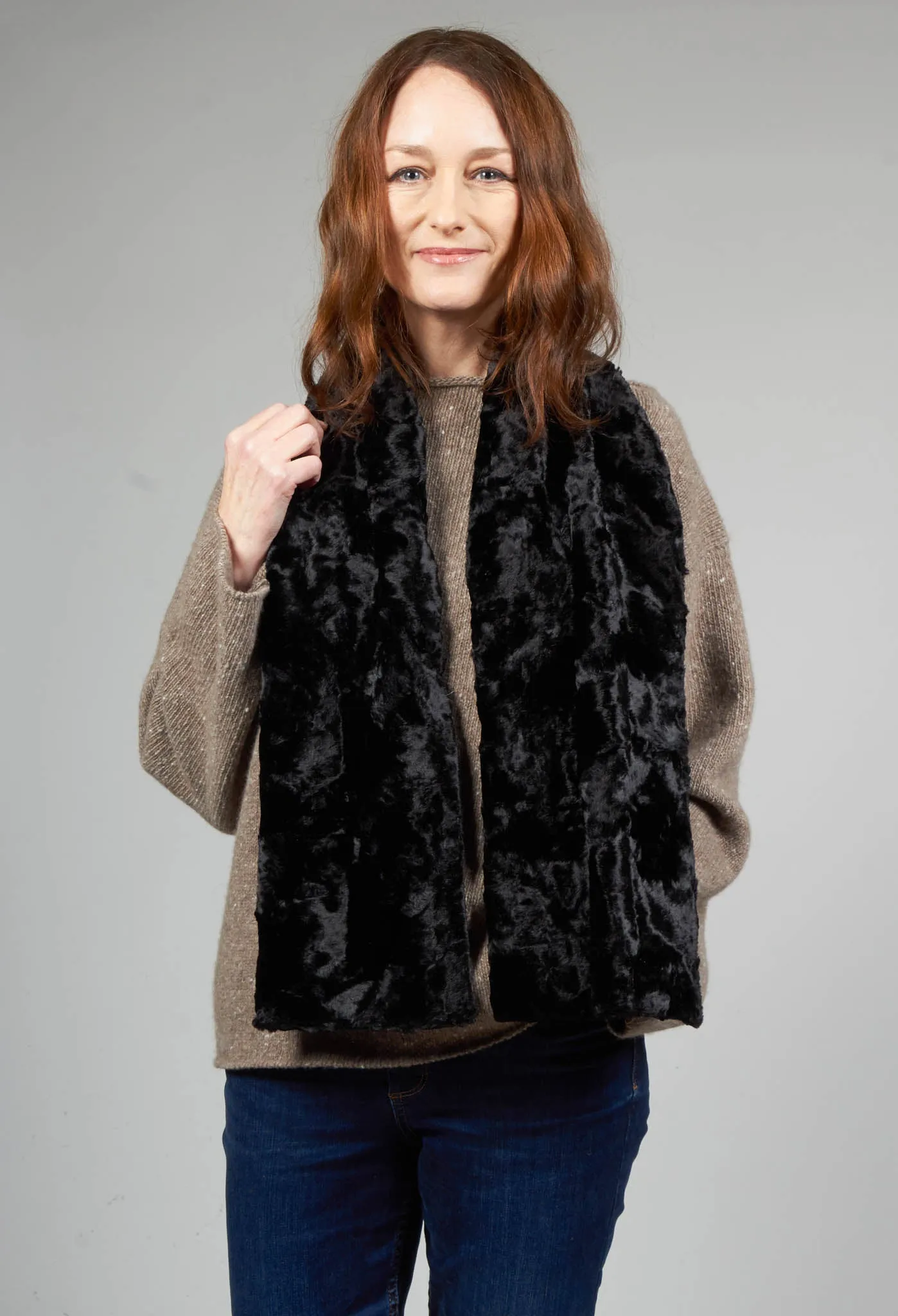 Faux Fur Scarf in Black