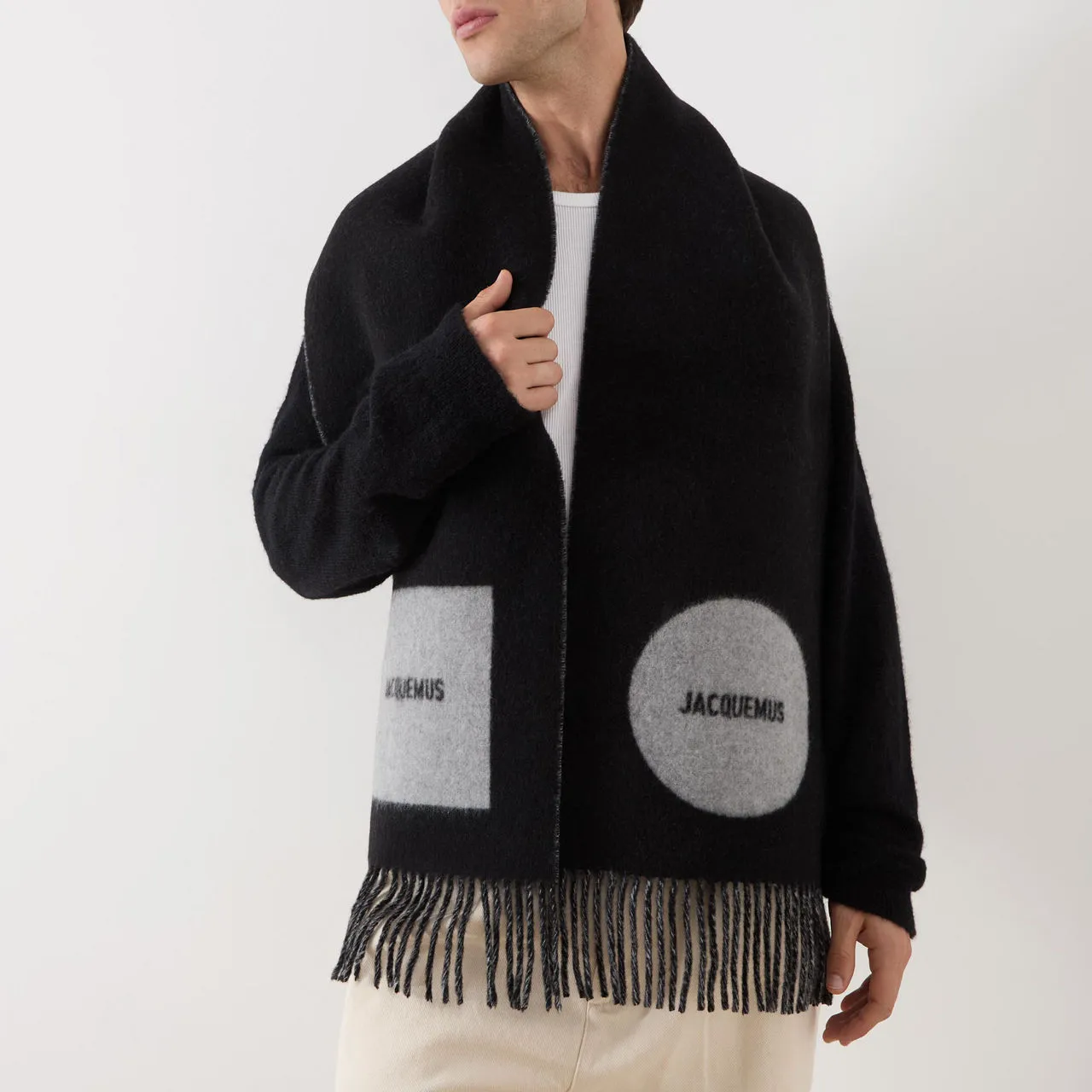 JACQUEMUS Lecharpe Rond Carre Scarf - Black