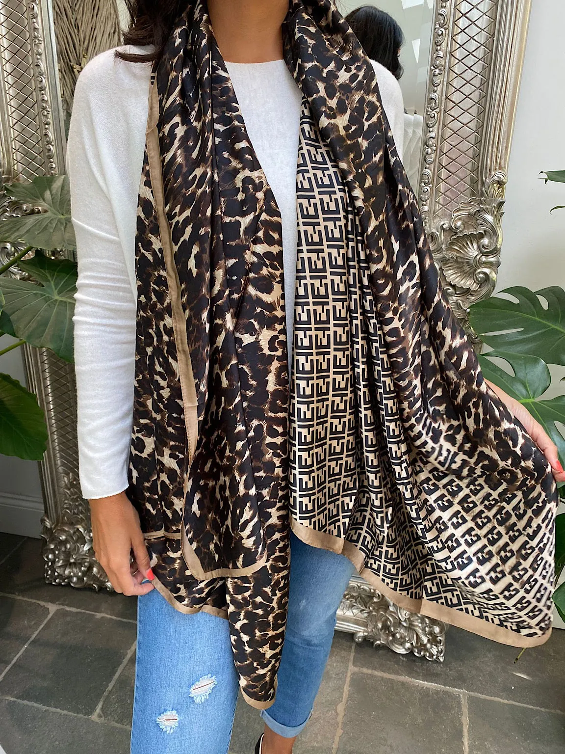 Leopard Blend Silk Style Scarf