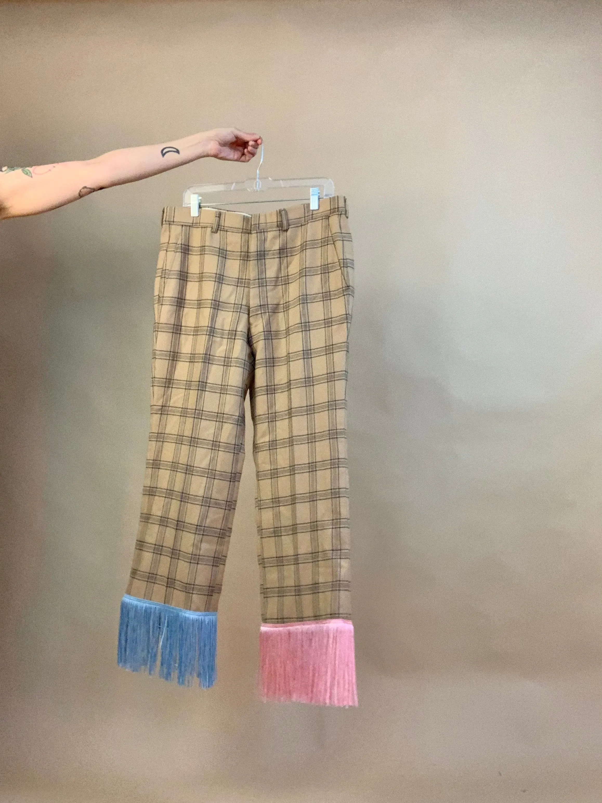 Mixed fringe plaid pants