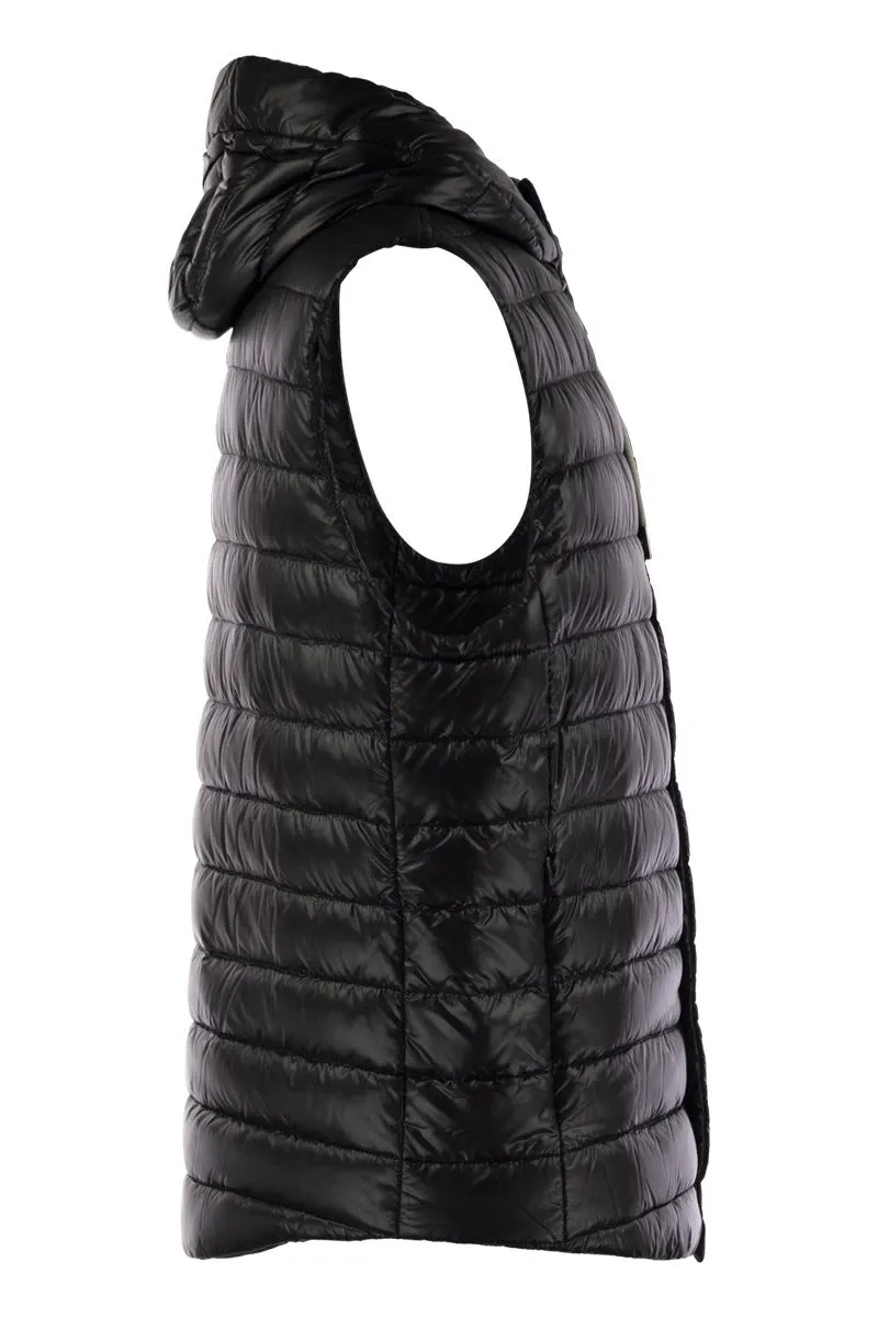 SLEEVELESS DOWN JACKET