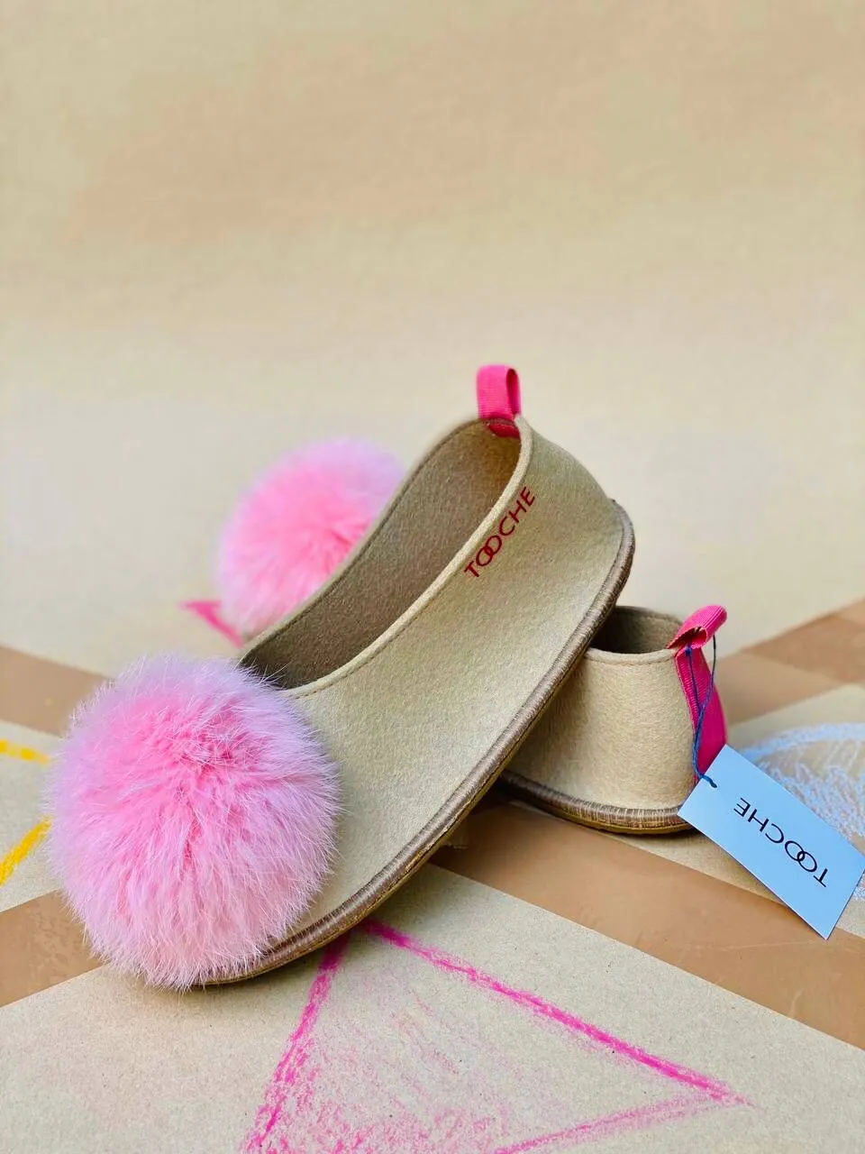 VANILLA POMPOM slippers