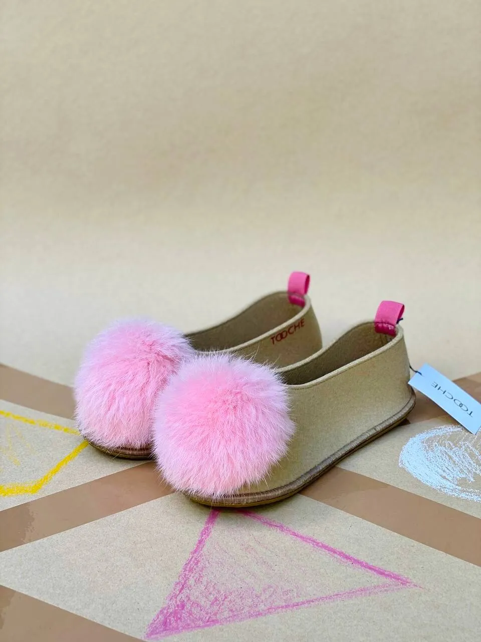 VANILLA POMPOM slippers