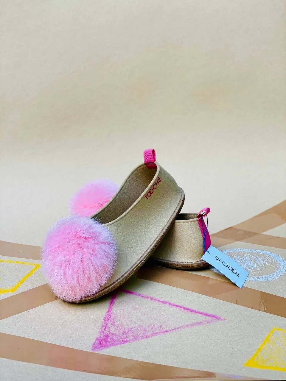 VANILLA POMPOM slippers